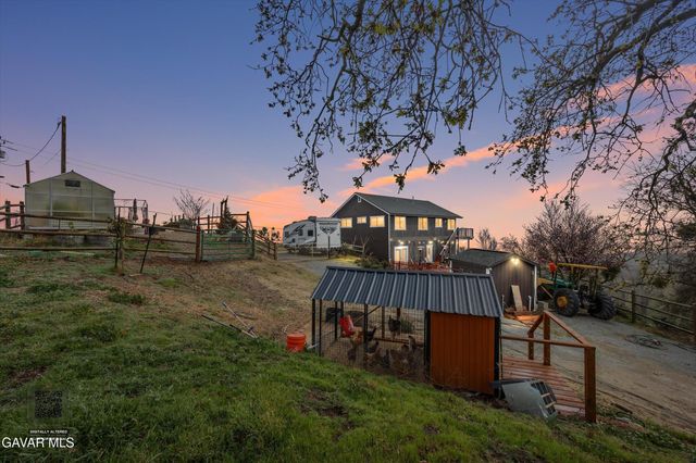 18271 Caparell Court, Tehachapi, CA 93561