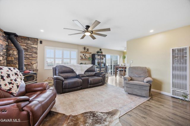 18271 Caparell Court, Tehachapi, CA 93561