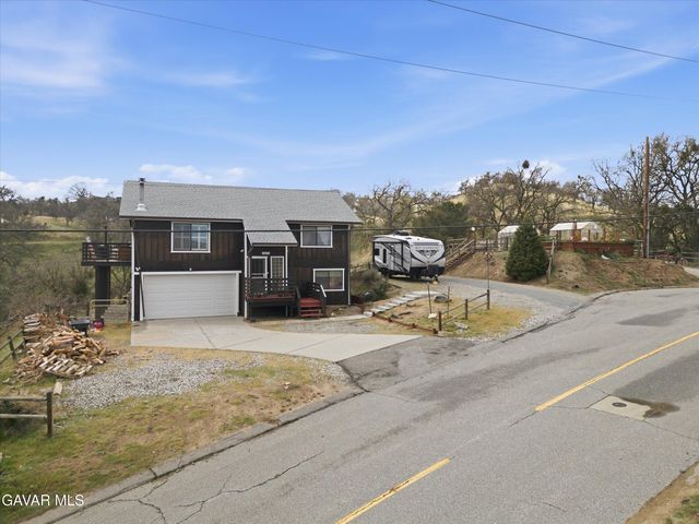 18271 Caparell Court, Tehachapi, CA 93561