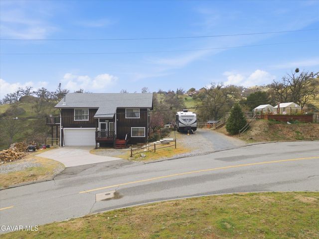 18271 Caparell Court, Tehachapi, CA 93561