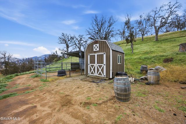 18271 Caparell Court, Tehachapi, CA 93561