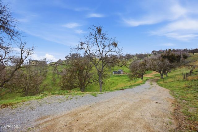 18271 Caparell Court, Tehachapi, CA 93561