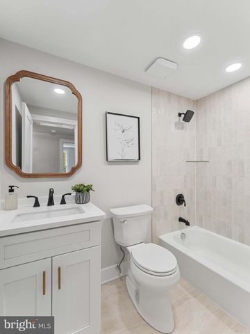 4 SALEM WAY, Marlton, NJ 08053