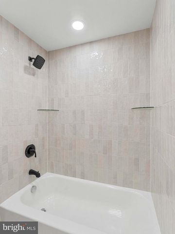 4 SALEM WAY, Marlton, NJ 08053