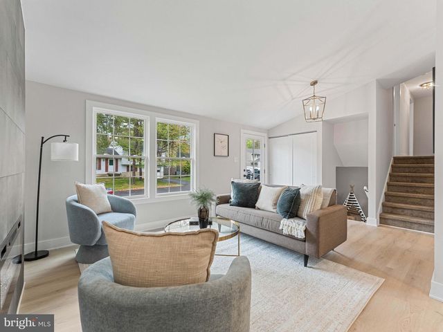 4 SALEM WAY, Marlton, NJ 08053