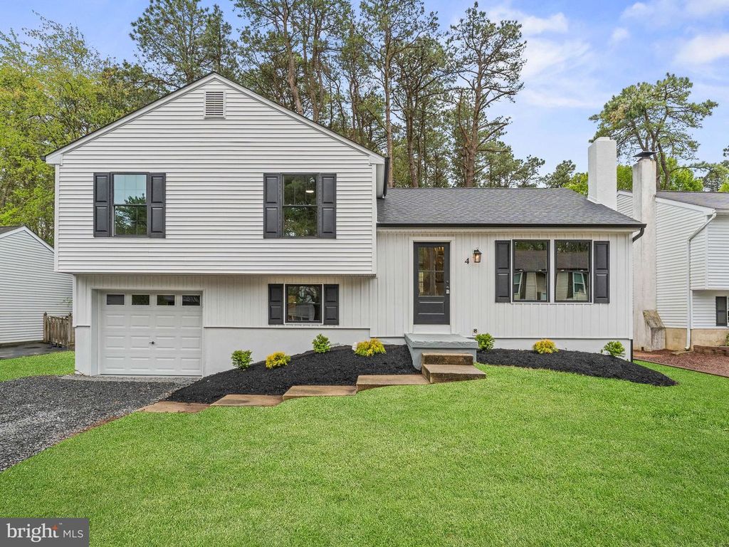 4 SALEM WAY, Marlton, NJ 08053