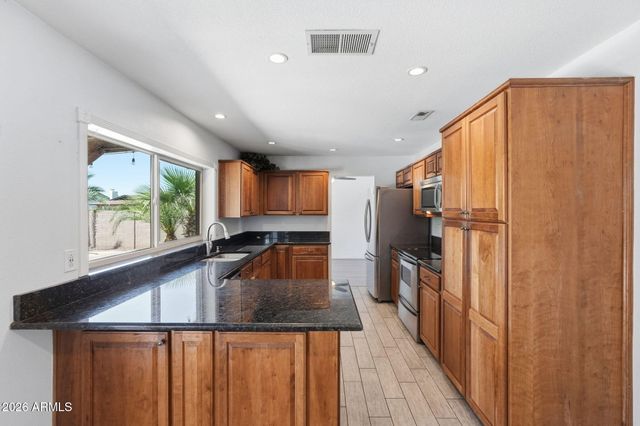 2727 W Madero Avenue, Mesa, AZ 85202