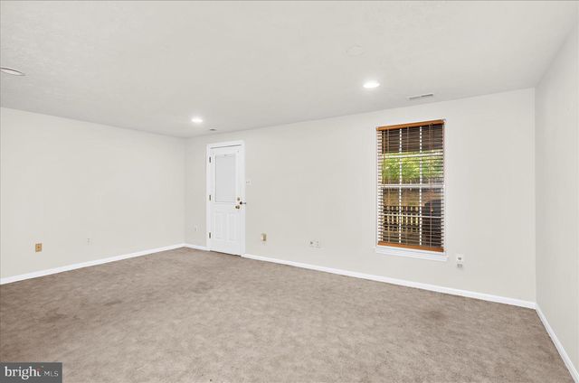 2009 HERITAGE DR, Baltimore, MD 21209