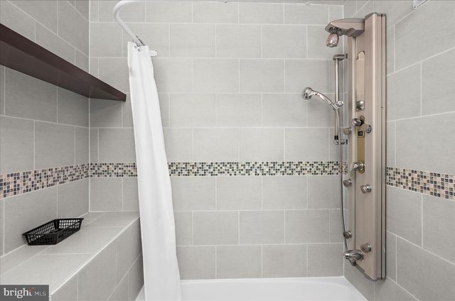 2009 HERITAGE DR, Baltimore, MD 21209