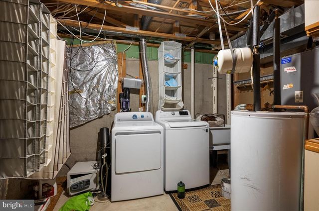 2009 HERITAGE DR, Baltimore, MD 21209