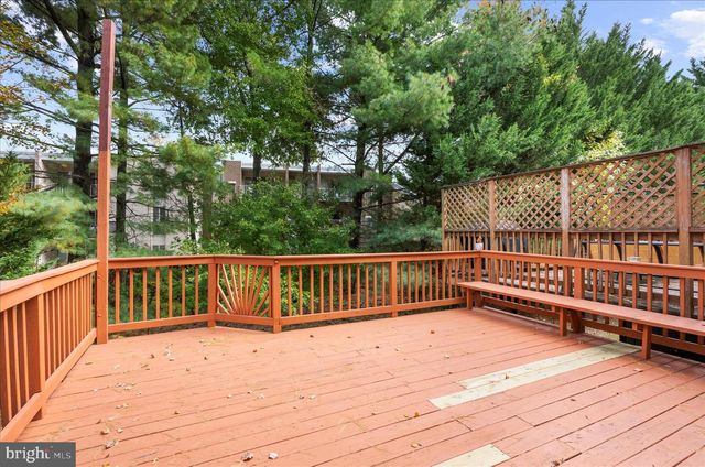 2009 HERITAGE DR, Baltimore, MD 21209