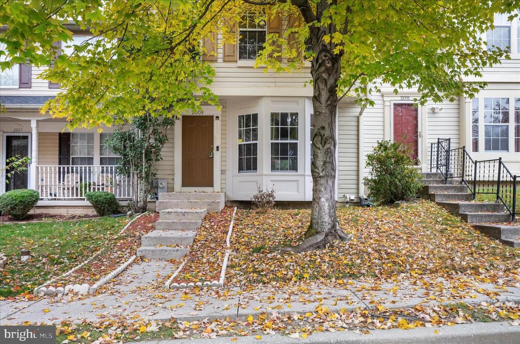 2009 HERITAGE DR, Baltimore, MD 21209