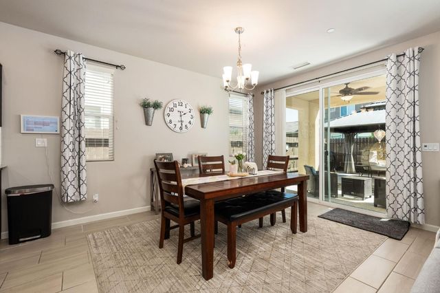 4110 Sussex Avenue, Clovis, CA 93619