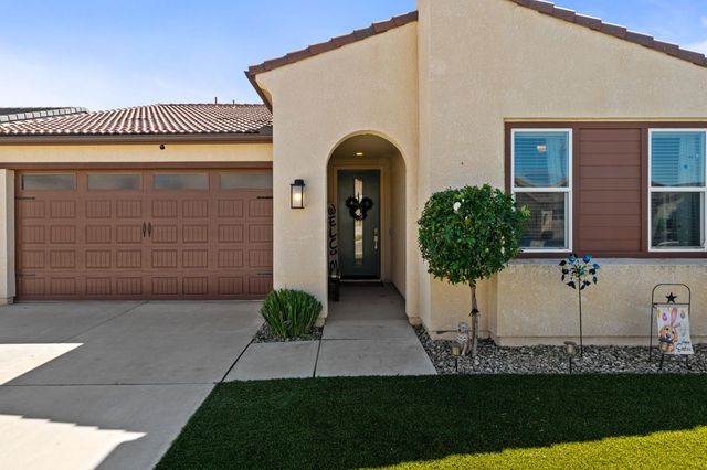 4110 Sussex Avenue, Clovis, CA 93619