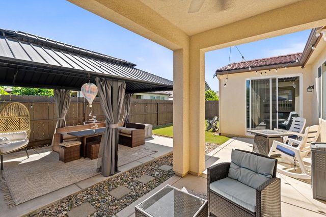 4110 Sussex Avenue, Clovis, CA 93619