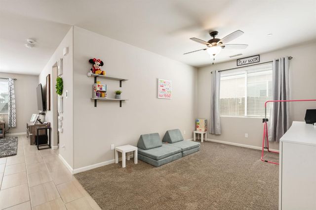 4110 Sussex Avenue, Clovis, CA 93619