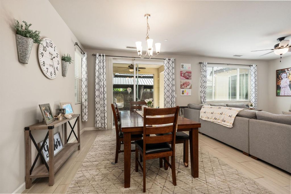 Image 23 of property listing at 4110 Sussex Avenue, Clovis, CA 93619