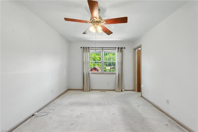 295 Marlboro RD, Newport News, VA 23602