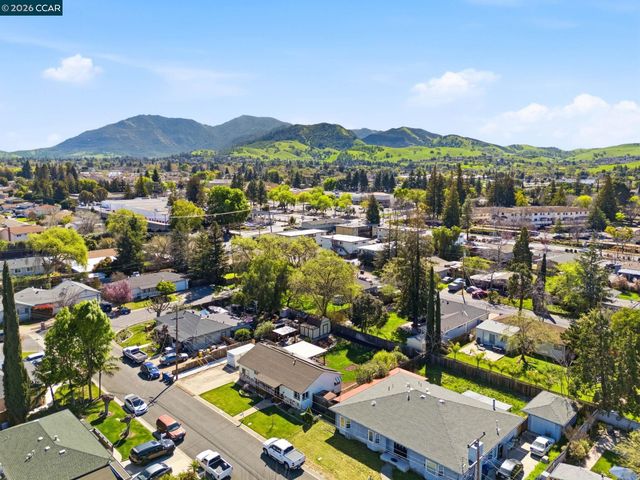 5070 Bonwell Dr, Concord, CA 94521