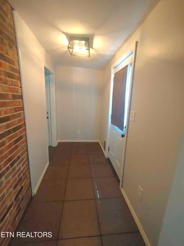 26 Lindale Lane, Oak Ridge, TN 37830