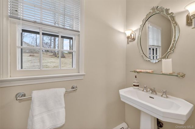 541 Giordano Drive, Yorktown Heights, NY 10598