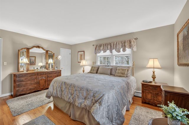 541 Giordano Drive, Yorktown Heights, NY 10598