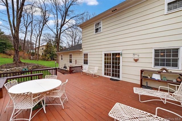 541 Giordano Drive, Yorktown Heights, NY 10598