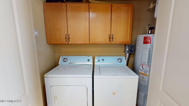 1200 Beach Drive, 306, Gulfport, MS 39507