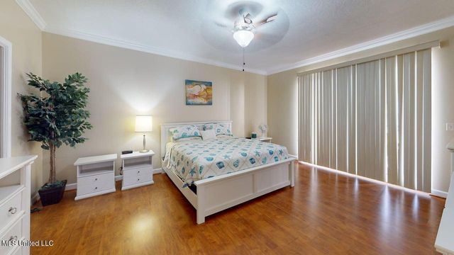 1200 Beach Drive, 306, Gulfport, MS 39507