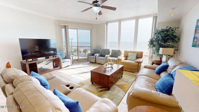 1200 Beach Drive, 306, Gulfport, MS 39507