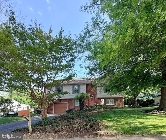 107 NORTHVIEW DR, Hanover, PA 17331