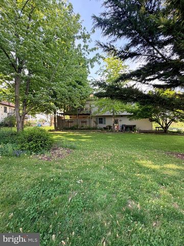107 NORTHVIEW DR, Hanover, PA 17331