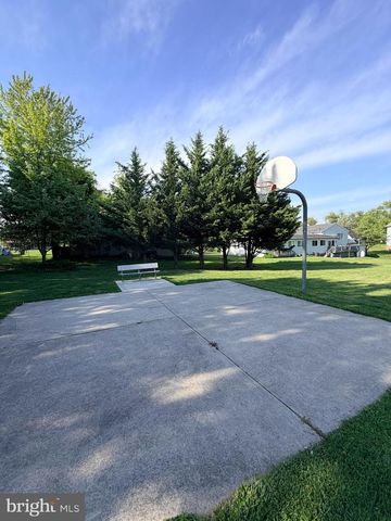 107 NORTHVIEW DR, Hanover, PA 17331