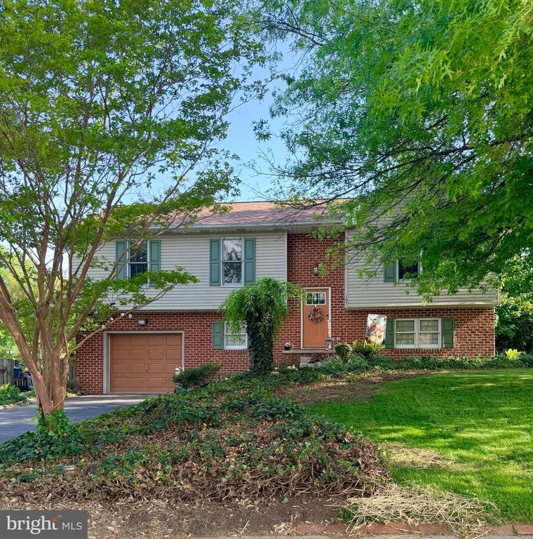 107 NORTHVIEW DR, Hanover, PA 17331
