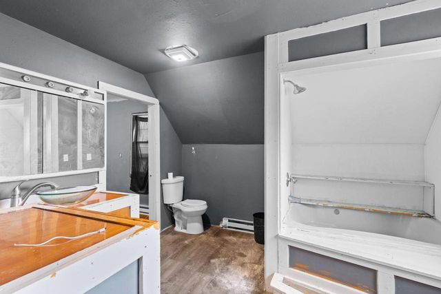 2850 N 28th STREET, Milwaukee, WI 53210