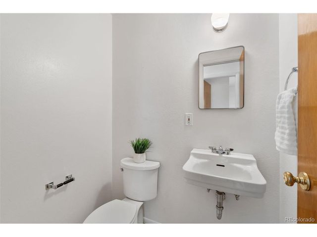 2616 E San Miguel St, Colorado Springs, CO 80909
