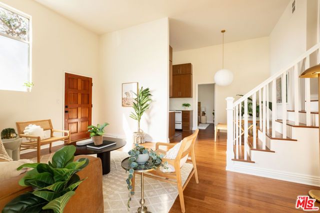 1304 Berkeley Street 3, Santa Monica, CA 90404