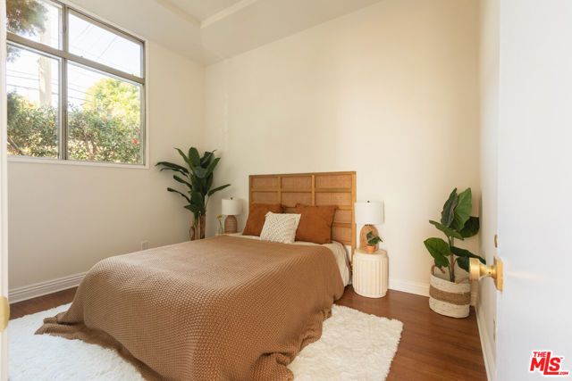1304 Berkeley Street 3, Santa Monica, CA 90404