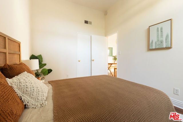 1304 Berkeley Street 3, Santa Monica, CA 90404