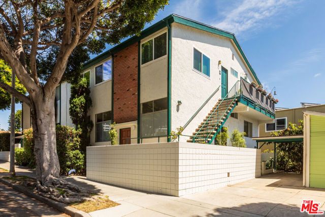 1304 Berkeley Street 3, Santa Monica, CA 90404