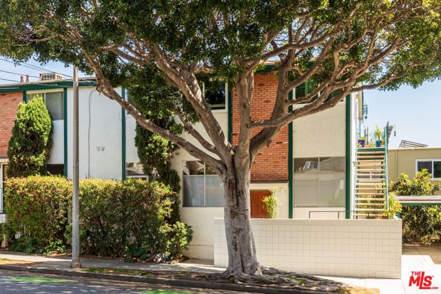 1304 Berkeley Street 3, Santa Monica, CA 90404