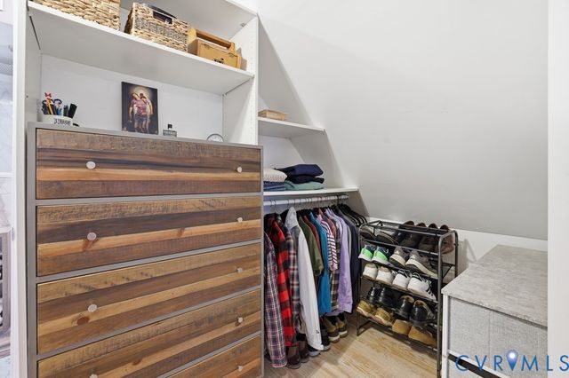 3261 Summerbrooke Dr, North Chesterfield, VA 23235