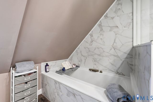 3261 Summerbrooke Dr, North Chesterfield, VA 23235