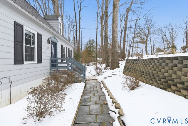 3261 Summerbrooke Dr, North Chesterfield, VA 23235