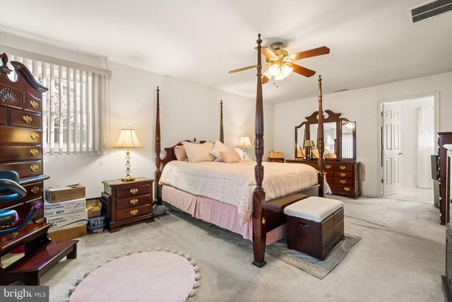 202 N NEW YORK RD, Galloway, NJ 08205