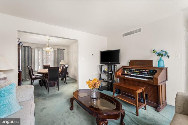 202 N NEW YORK RD, Galloway, NJ 08205