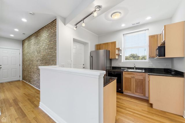 1443 W VICTORIA Street 3E, Chicago, IL 60660