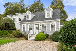 11 Gingerbread Hill, Marblehead, MA 01945