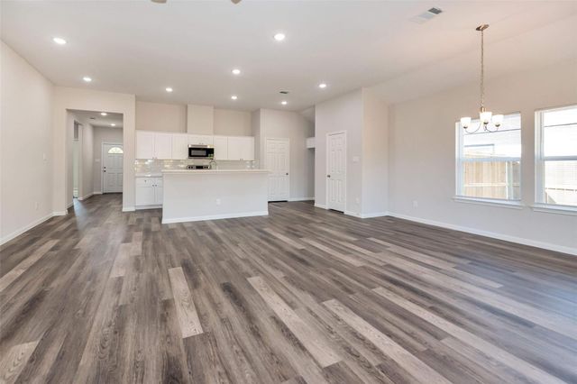 1683 County Road 3556, Cleveland, TX 77327