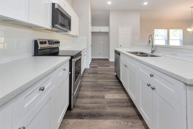 1683 County Road 3556, Cleveland, TX 77327